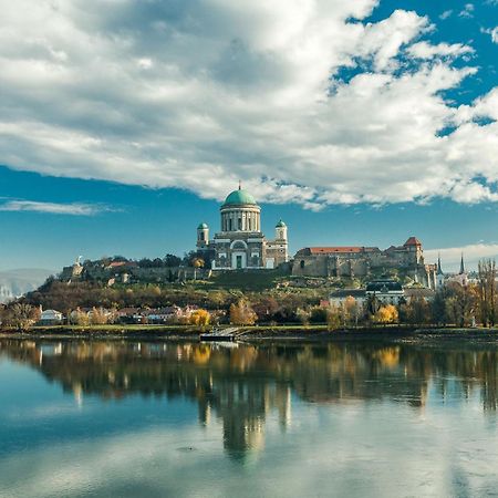 Villa Gran Esztergom Bagian luar foto